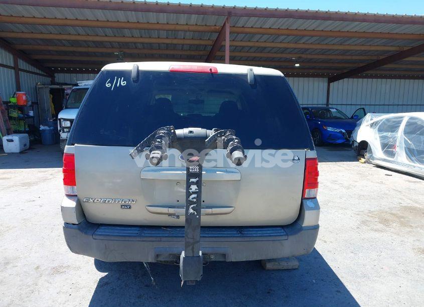 Photo 17 of 2004 Ford Expedition XLT (VIN 1FMPU16W04LA01850)
