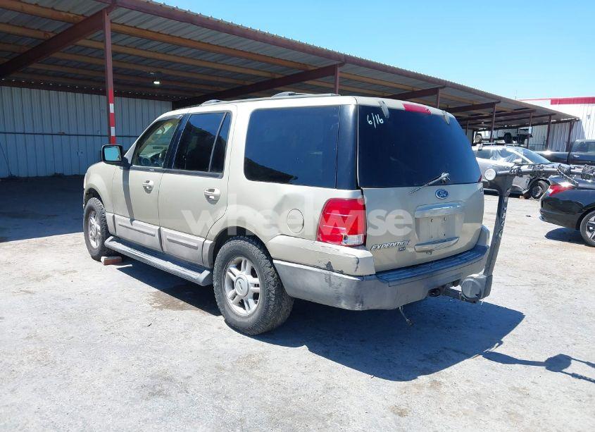 Photo 3 of 2004 Ford Expedition XLT (VIN 1FMPU16W04LA01850)