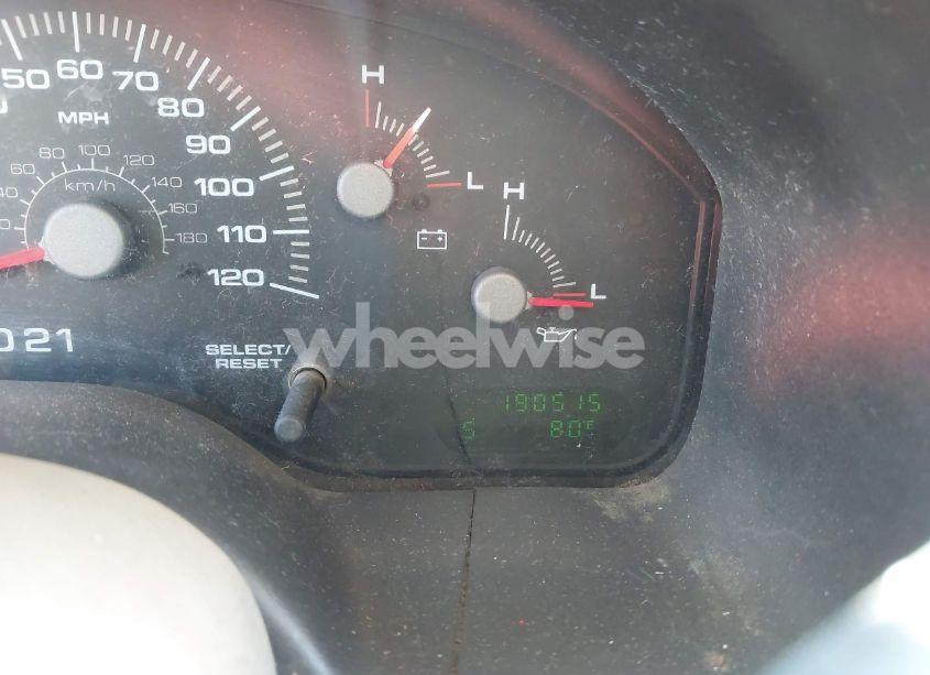 Photo 7 of 2004 Ford Expedition XLT (VIN 1FMPU16W04LA01850)