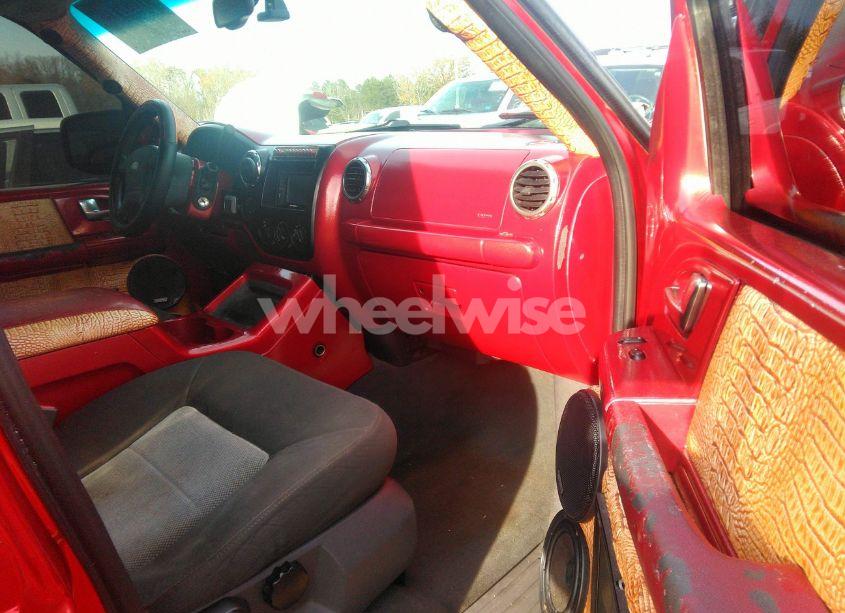 Photo 5 of 2003 Ford Expedition XLT/XLT PREMIUM (VIN 1FMPU16W13LA18882)