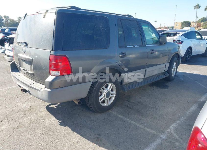 Photo 4 of 2003 Ford Expedition XLT (VIN 1FMPU16W43LA84570)