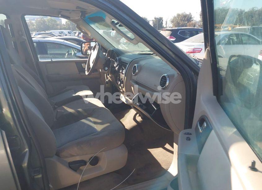 Photo 5 of 2003 Ford Expedition XLT (VIN 1FMPU16W43LA84570)