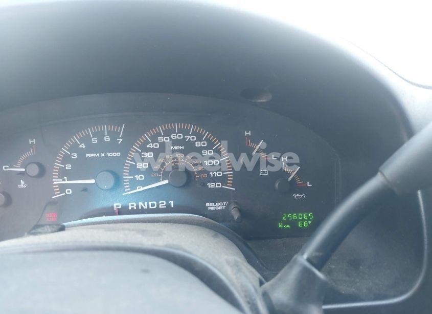 Photo 7 of 2003 Ford Expedition XLT/XLT PREMIUM (VIN 1FMPU16W63LA50775)