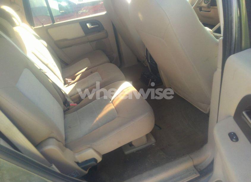 Photo 8 of 2004 Ford Expedition XLT (VIN 1FMPU16W64LA01397)