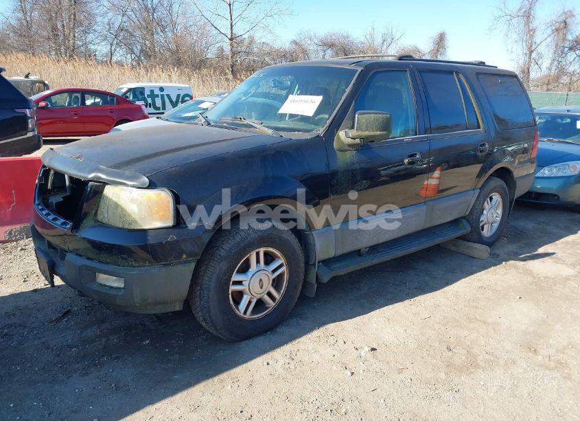 Photo 2 of 2004 Ford Expedition XLT (VIN 1FMPU16WX4LB12891)