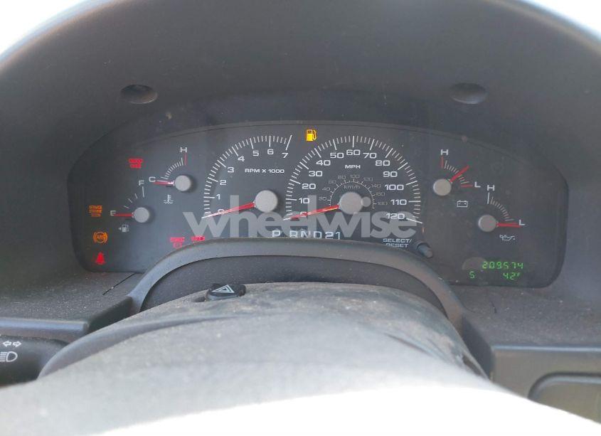 Photo 7 of 2004 Ford Expedition XLT (VIN 1FMPU16WX4LB12891)
