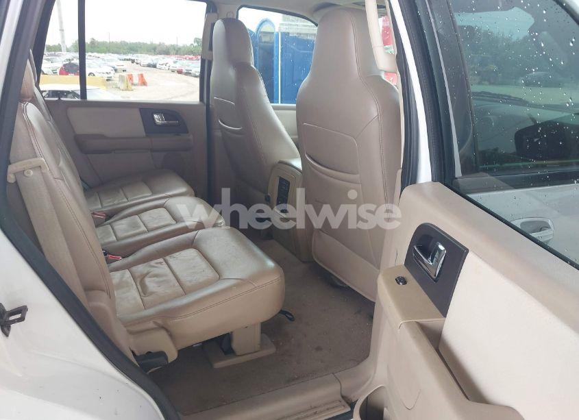 Photo 8 of 2005 Ford Expedition EDDIE BAUER/KING RANCH (VIN 1FMPU17505LB13376)
