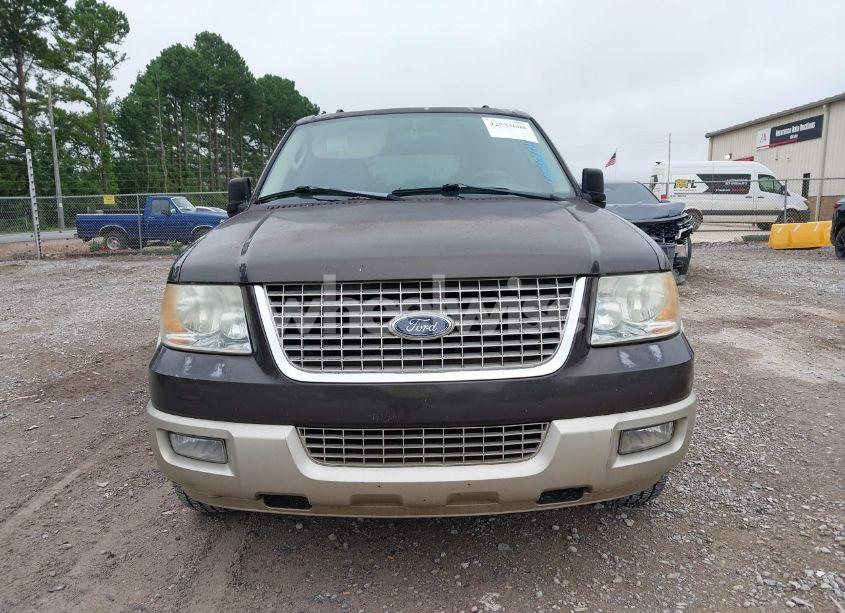 Photo 6 of 2005 Ford Expedition EDDIE BAUER/KING RANCH (VIN 1FMPU17515LA76824)