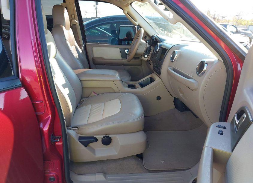 Photo 5 of 2005 Ford Expedition EDDIE BAUER/KING RANCH (VIN 1FMPU17535LA62620)