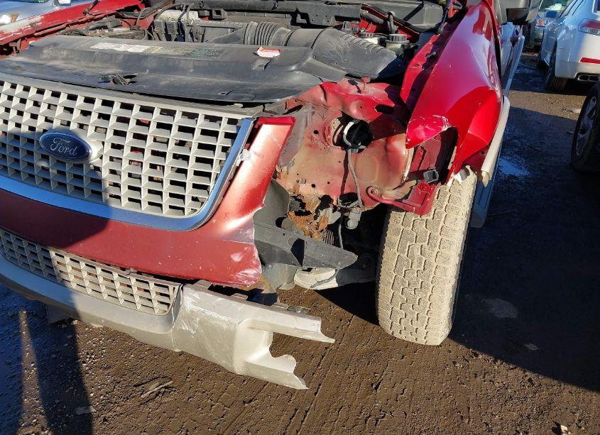 Photo 6 of 2005 Ford Expedition EDDIE BAUER/KING RANCH (VIN 1FMPU17535LA62620)