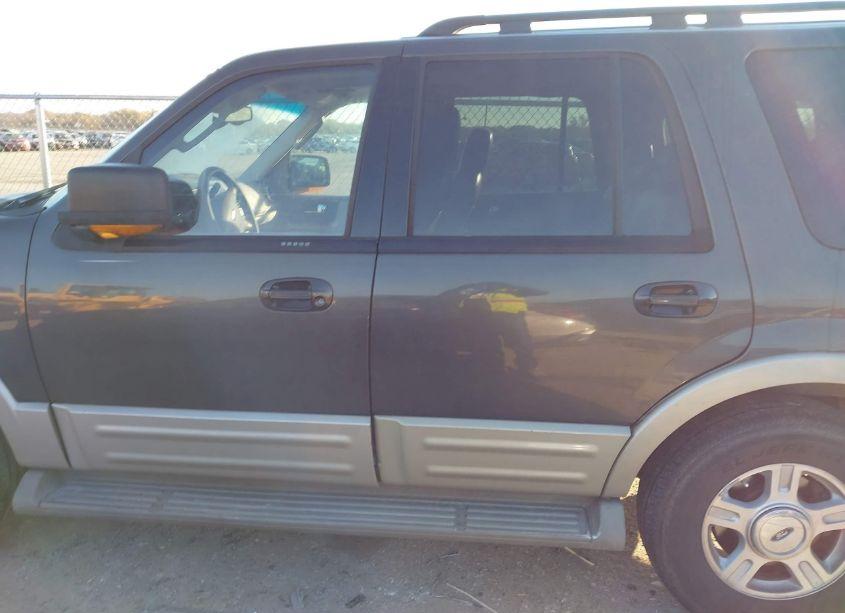 Photo 14 of 2005 Ford Expedition EDDIE BAUER/KING RANCH (VIN 1FMPU17565LA92176)