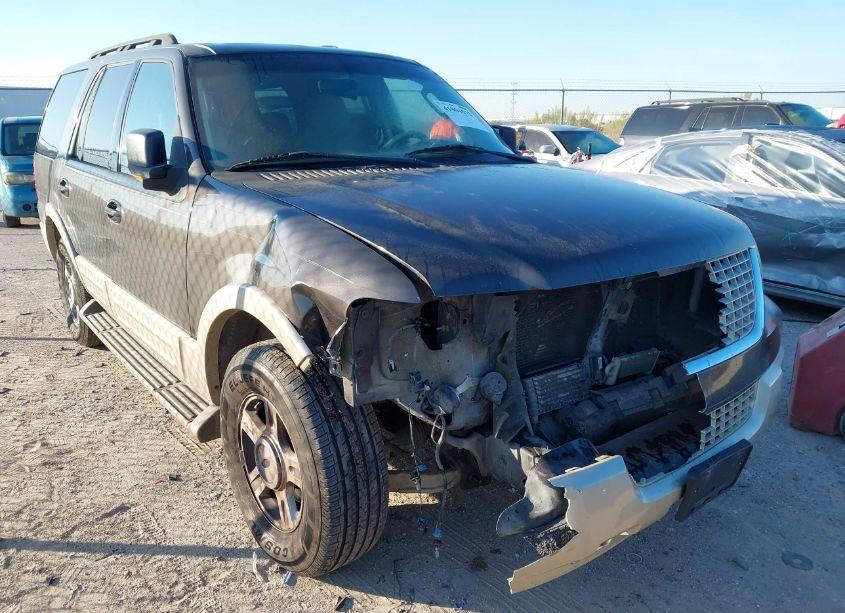 Photo 6 of 2005 Ford Expedition EDDIE BAUER/KING RANCH (VIN 1FMPU17565LA92176)