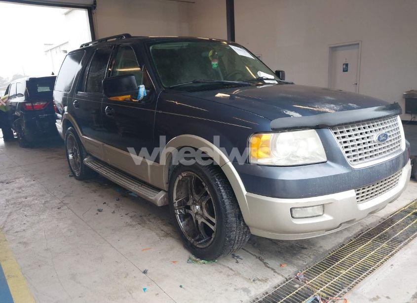 2005 Ford Expedition EDDIE BAUER/KING RANCH (VIN 1FMPU17585LA92339) main photo