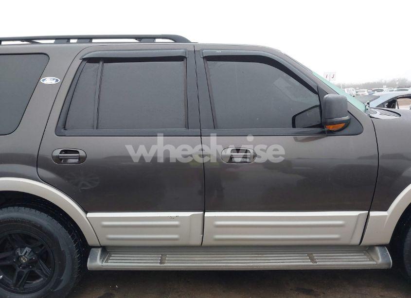 Photo 13 of 2006 Ford Expedition EDDIE BAUER/KING RANCH (VIN 1FMPU17586LA72237)