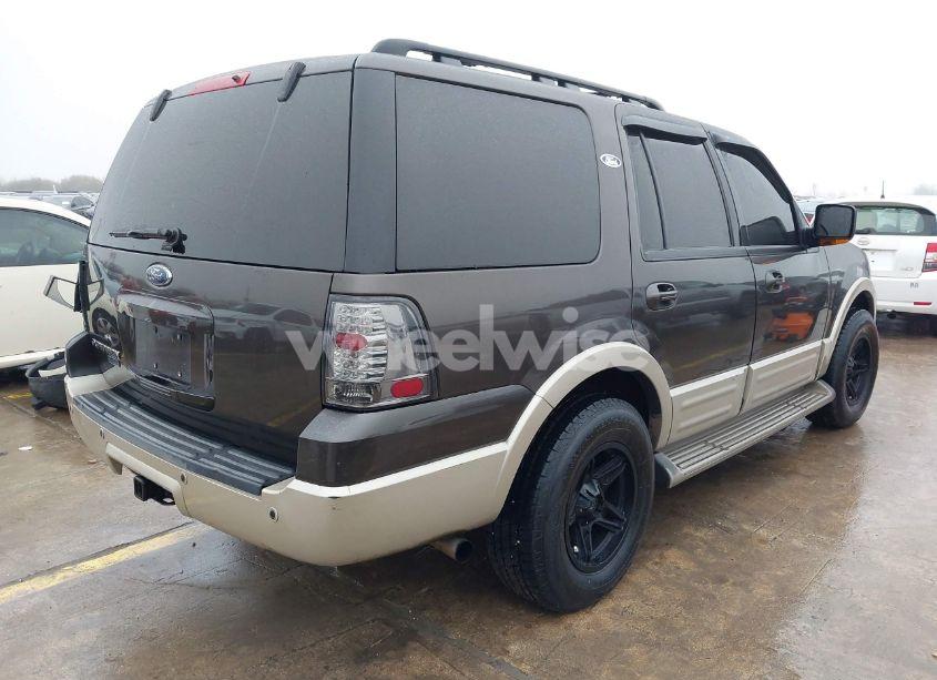 Photo 4 of 2006 Ford Expedition EDDIE BAUER/KING RANCH (VIN 1FMPU17586LA72237)