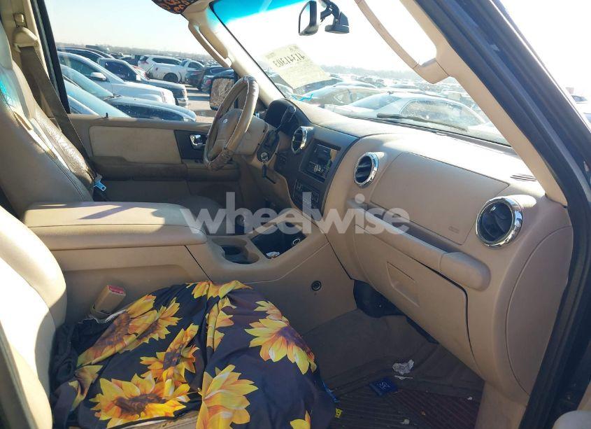Photo 5 of 2006 Ford Expedition EDDIE BAUER/KING RANCH (VIN 1FMPU17586LB00246)
