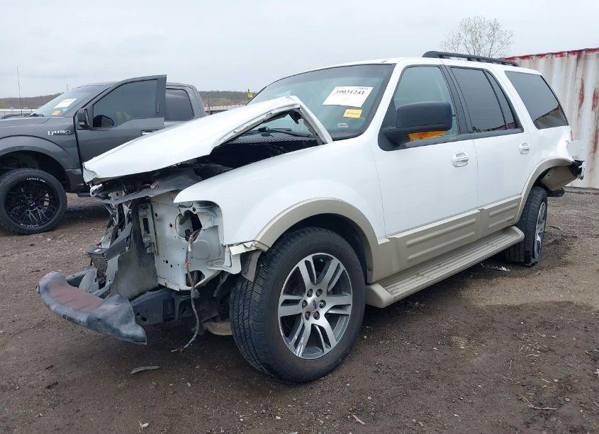 Photo 2 of 2005 Ford Expedition EDDIE BAUER/KING RANCH (VIN 1FMPU17595LA43831)