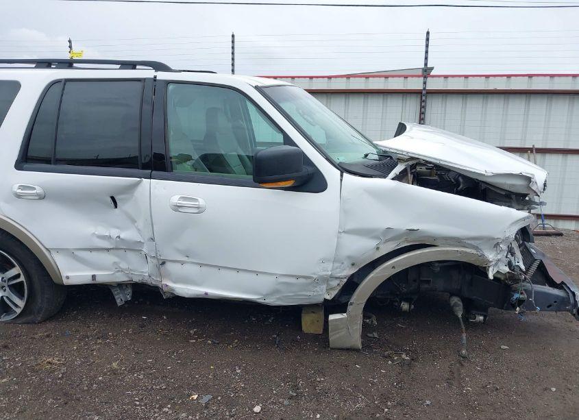 Photo 6 of 2005 Ford Expedition EDDIE BAUER/KING RANCH (VIN 1FMPU17595LA43831)