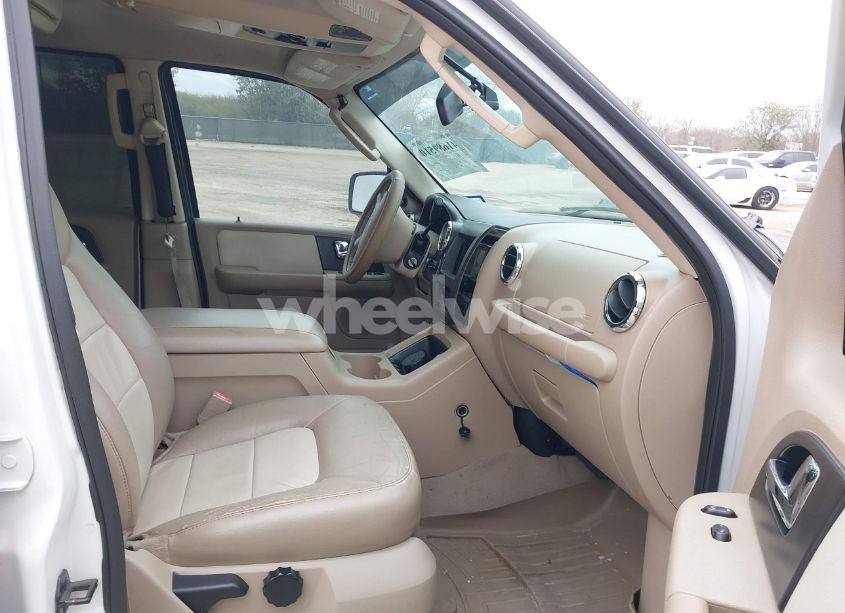 Photo 5 of 2006 Ford Expedition EDDIE BAUER/KING RANCH (VIN 1FMPU17596LA90732)