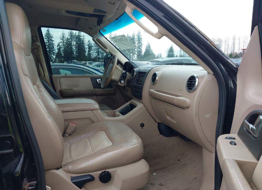 Photo 5 of 2004 Ford Expedition EDDIE BAUER (VIN 1FMPU17L34LA79527)