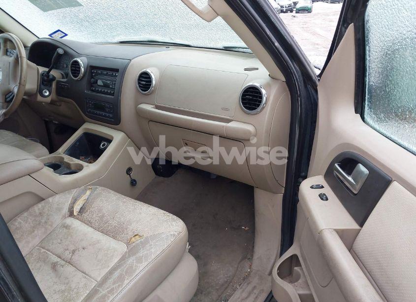 Photo 5 of 2003 Ford Expedition EDDIE BAUER (VIN 1FMPU17L63LC51502)