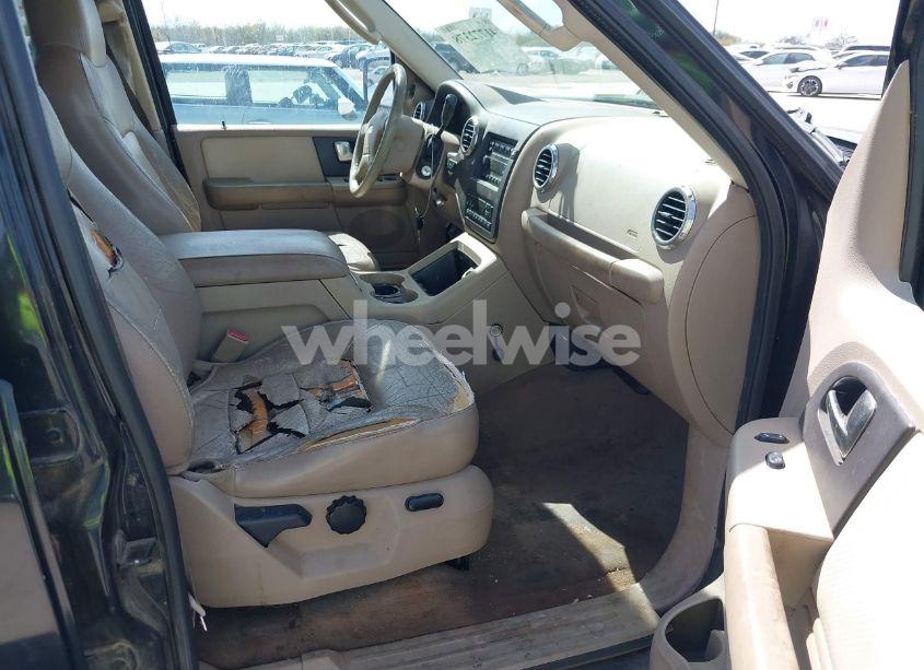 Photo 5 of 2004 Ford Expedition EDDIE BAUER (VIN 1FMPU17L64LB37520)