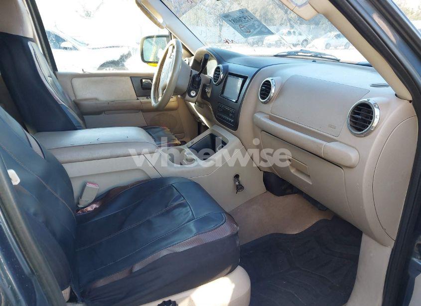 Photo 5 of 2004 Ford Expedition EDDIE BAUER (VIN 1FMPU17L64LB86412)