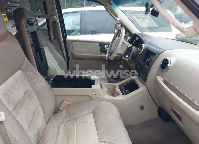 Photo 5 of 2003 Ford Expedition EDDIE BAUER (VIN 1FMPU17L73LB07831)