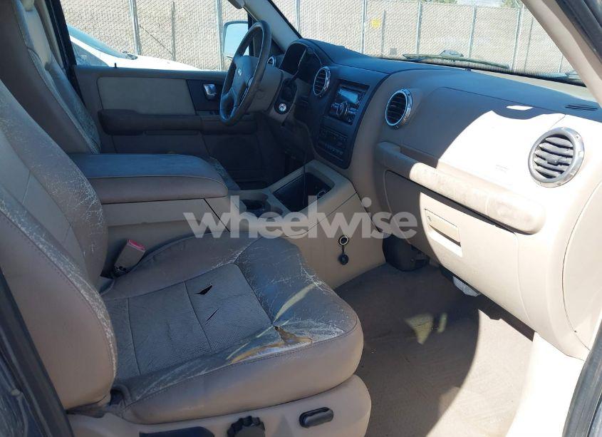 Photo 5 of 2003 Ford Expedition EDDIE BAUER (VIN 1FMPU17L83LC37150)