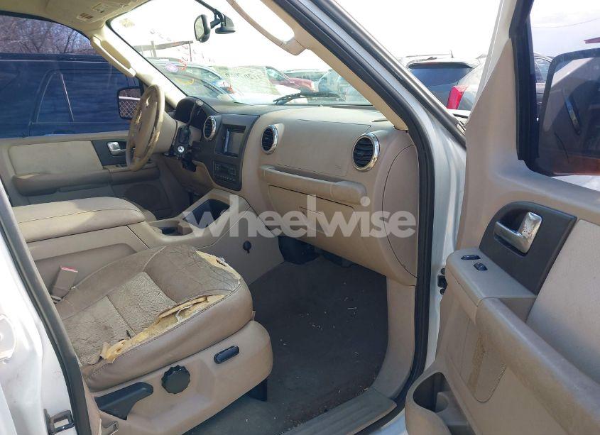 Photo 5 of 2003 Ford Expedition EDDIE BAUER (VIN 1FMPU17LX3LC39725)