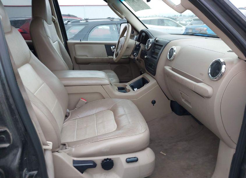 Photo 5 of 2005 Ford Expedition EDDIE BAUER/KING RANCH (VIN 1FMPU18525LA89810)