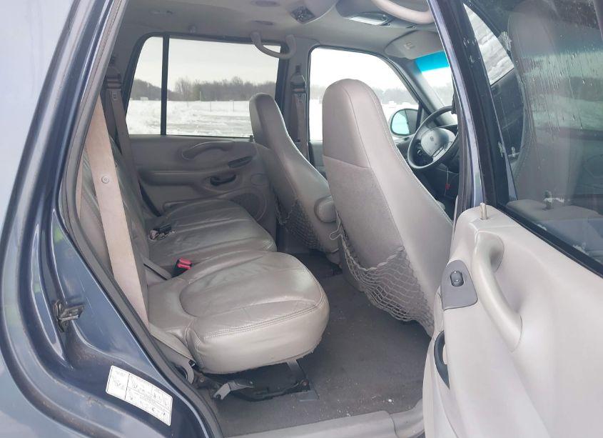 Photo 8 of 1999 Ford Expedition EDDIE BAUER/XLT (VIN 1FMPU18L0XLA97017)