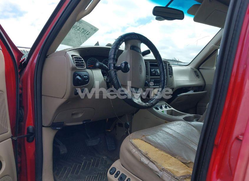 Photo 5 of 2000 Ford Expedition EDDIE BAUER (VIN 1FMPU18L0YLB79945)