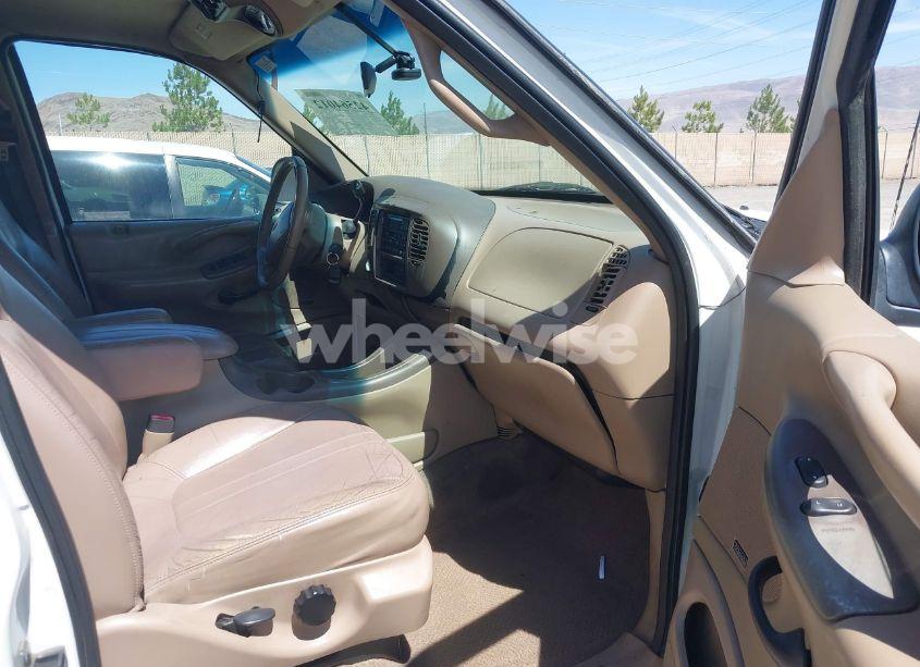 Photo 5 of 1999 Ford Expedition EDDIE BAUER/XLT (VIN 1FMPU18L2XLB92596)