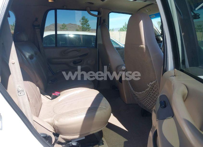 Photo 8 of 1999 Ford Expedition EDDIE BAUER/XLT (VIN 1FMPU18L2XLB92596)