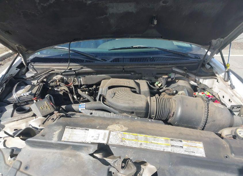 Photo 10 of 2002 Ford Expedition EDDIE BAUER (VIN 1FMPU18L32LA88241)