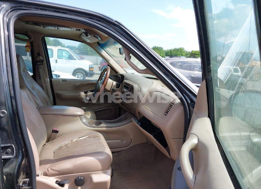 Photo 5 of 1998 Ford Expedition EDDIE BAUER/XLT (VIN 1FMPU18L3WLB16500)