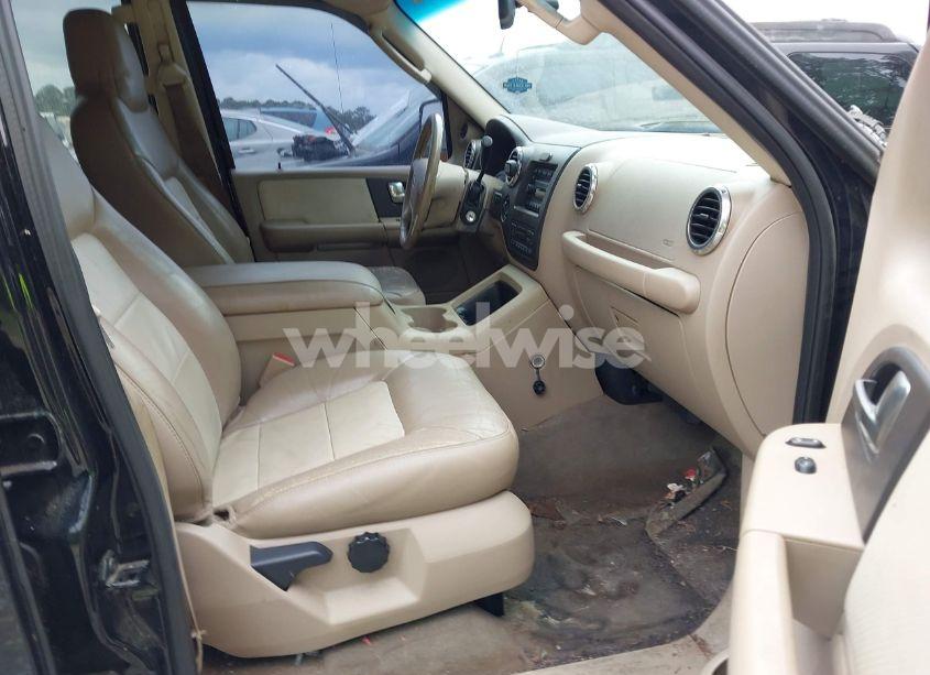 Photo 5 of 2003 Ford Expedition EDDIE BAUER (VIN 1FMPU18L43LB20373)