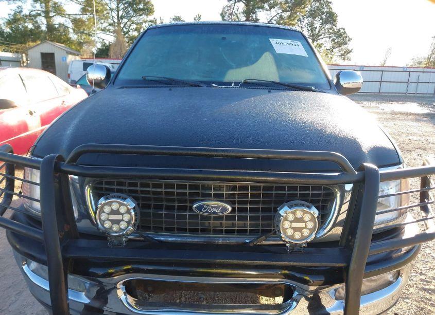 Photo 12 of 1998 Ford Expedition EDDIE BAUER/XLT (VIN 1FMPU18L4WLC44227)