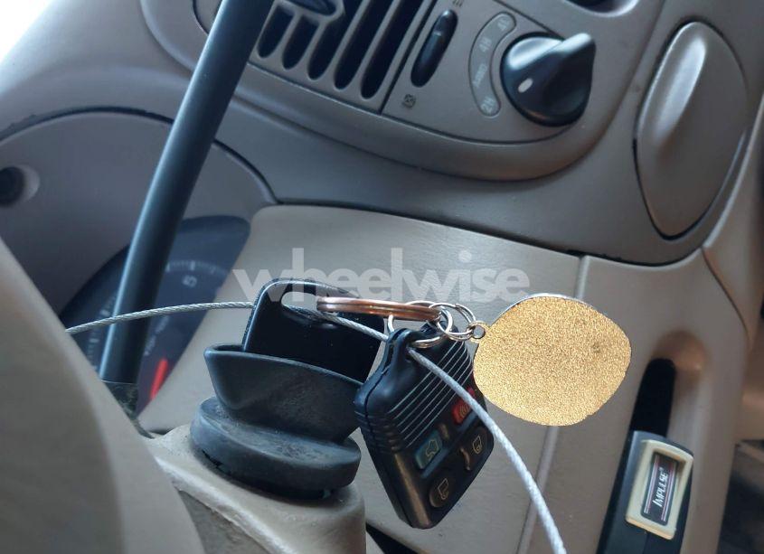 Photo 11 of 1998 Ford Expedition EDDIE BAUER/XLT (VIN 1FMPU18L5WLB93319)