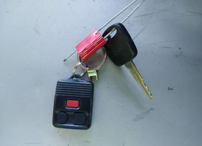 Photo 11 of 1998 Ford Expedition EDDIE BAUER/XLT (VIN 1FMPU18L5WLC48304)