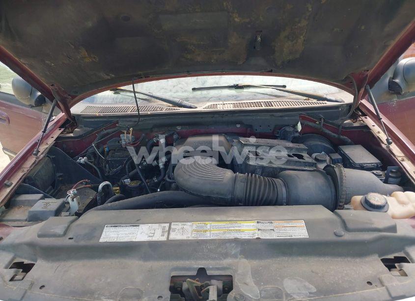 Photo 10 of 1999 Ford Expedition (VIN 1FMPU18L5XLB74805)