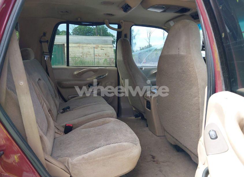 Photo 8 of 1999 Ford Expedition (VIN 1FMPU18L5XLB74805)
