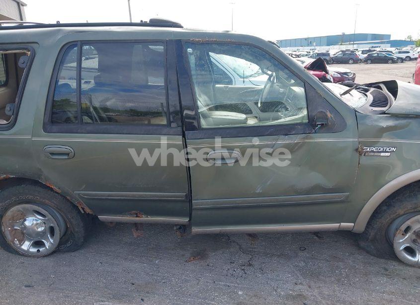 Photo 13 of 2000 Ford Expedition EDDIE BAUER (VIN 1FMPU18L5YLC36320)