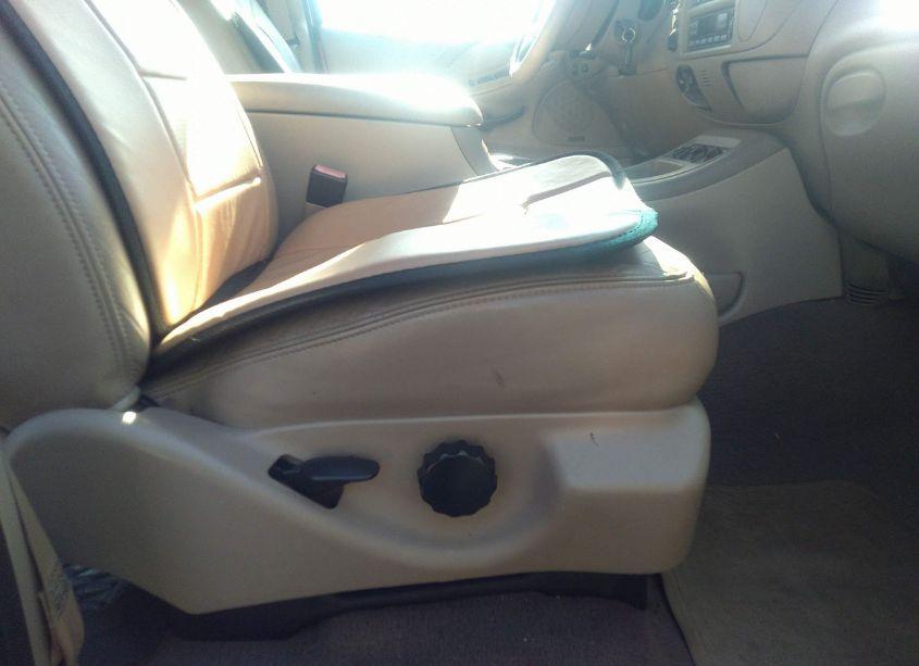 Photo 5 of 2001 Ford Expedition EDDIE BAUER (VIN 1FMPU18L61LA73991)