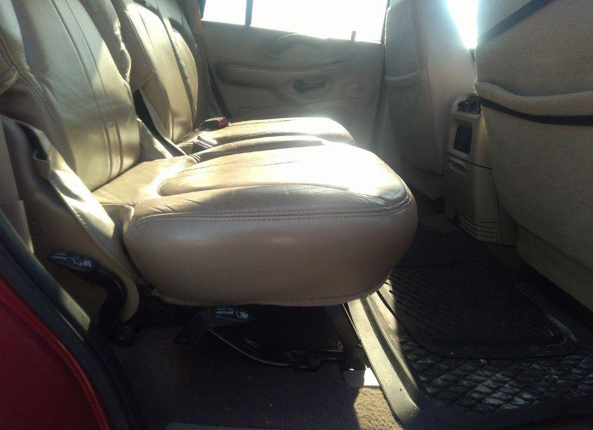 Photo 8 of 2001 Ford Expedition EDDIE BAUER (VIN 1FMPU18L61LA73991)
