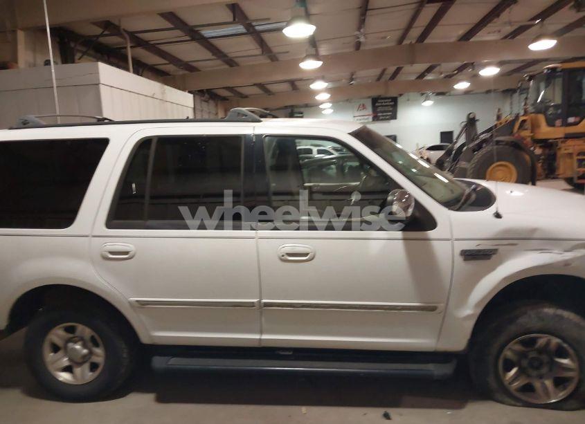 Photo 13 of 1998 Ford Expedition EDDIE BAUER/XLT (VIN 1FMPU18L6WLB31203)