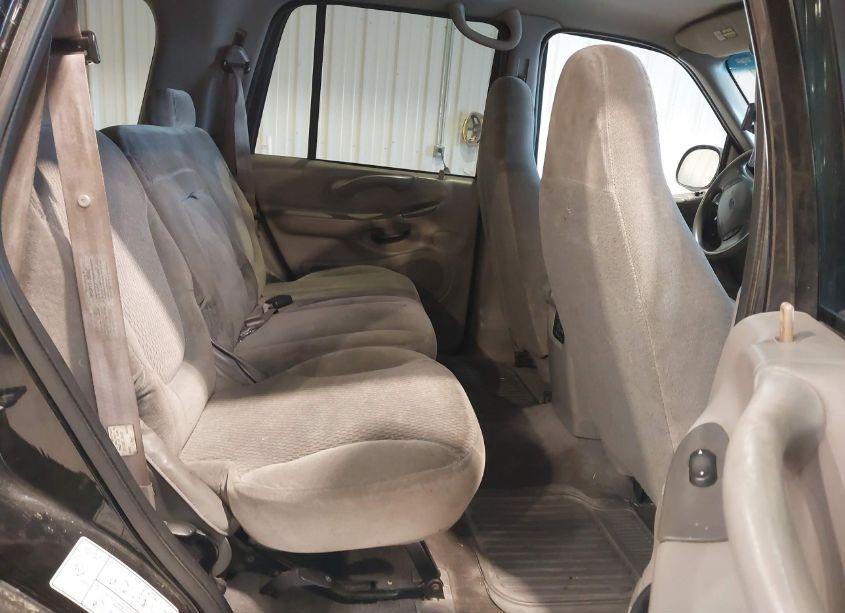 Photo 8 of 1998 Ford Expedition EDDIE BAUER/XLT (VIN 1FMPU18L6WLC11777)