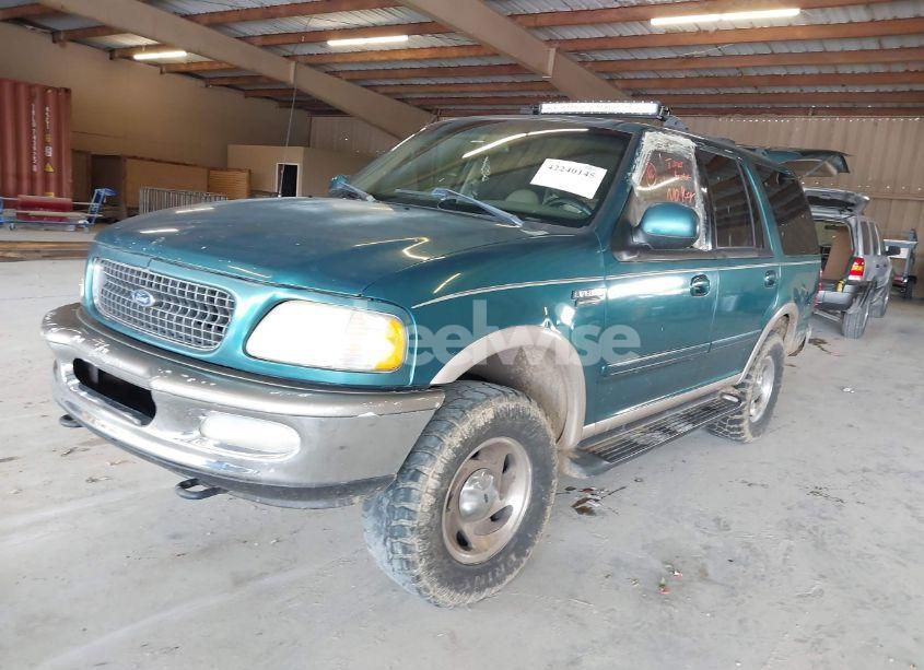 Photo 2 of 1998 Ford Expedition EDDIE BAUER/XLT (VIN 1FMPU18L7WLB31520)