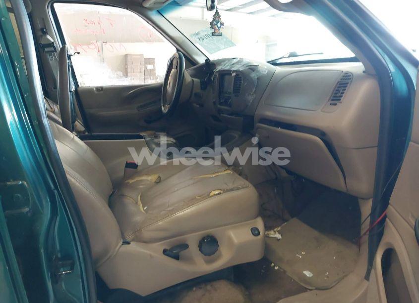 Photo 5 of 1998 Ford Expedition EDDIE BAUER/XLT (VIN 1FMPU18L7WLB31520)